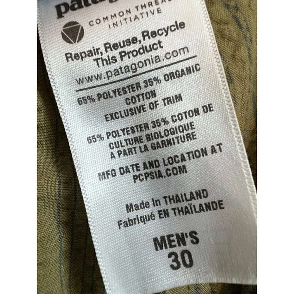 Patagonia Size Men's 30 Organic Cotton Shorts GREEN Stripe